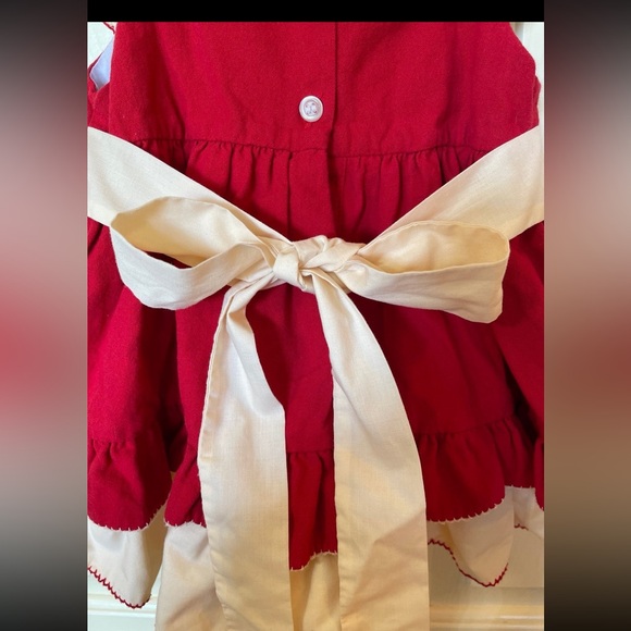 Well Dressed Wolf
Classic Good Cheer
Poinsettia
Dress-18-24 M - Picture 7 of 10